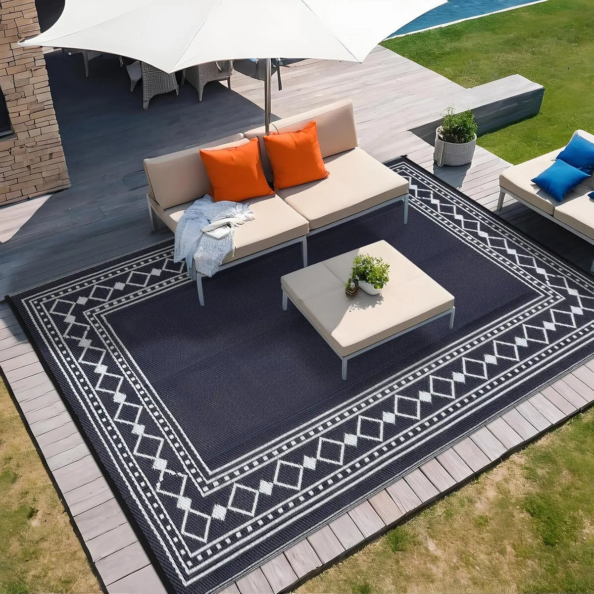 Waterproof Plastic Straw Rug Washable Reversible Outdoor Decor