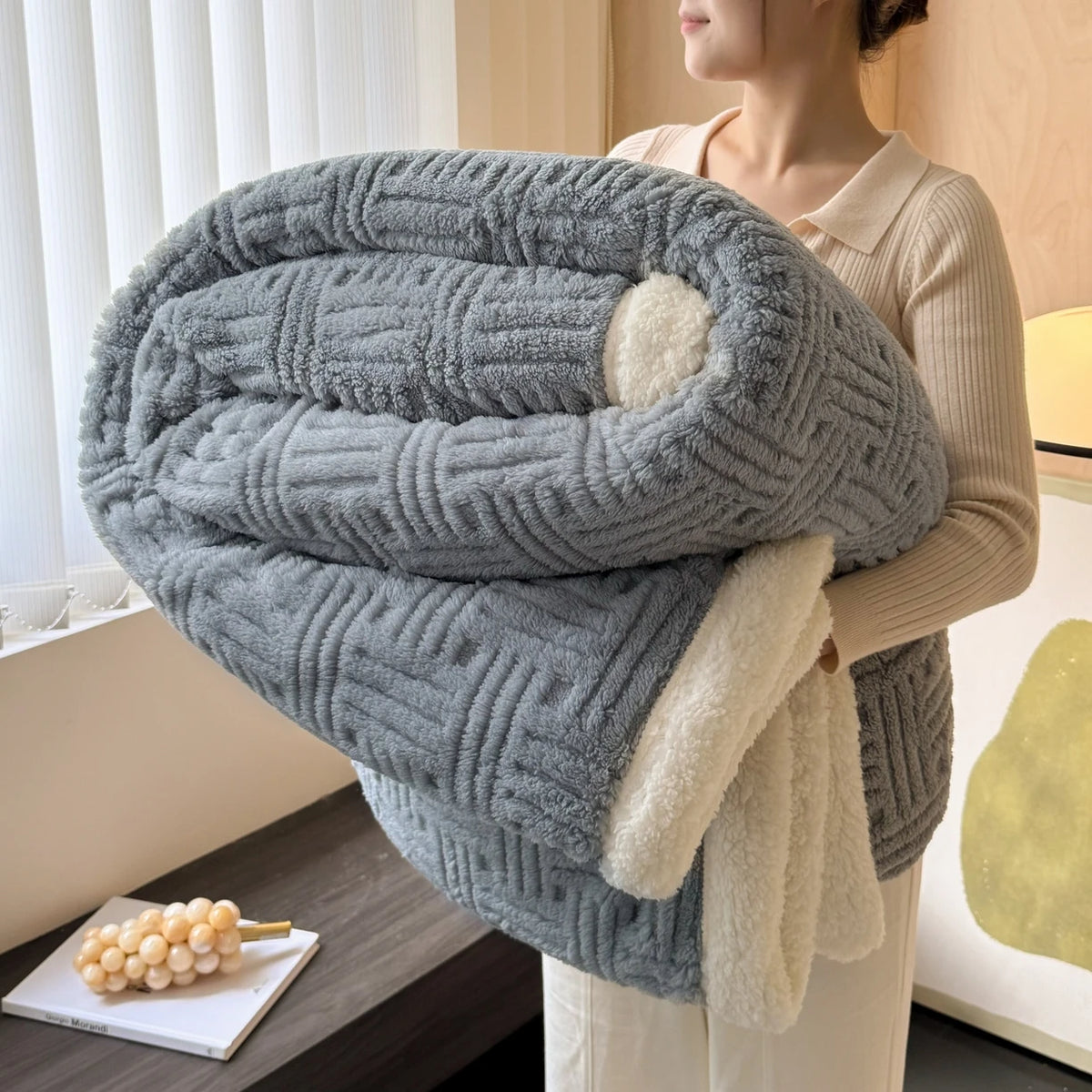 Throw Blanket, Double-Layer Vertical And Horizontal Striped Blanket, 3D Stripe Reversible, Ultra-Soft And Skin-Friendly for All Seasons, Suitable for Sofa/Bed/Office/Lunch Break/Travel, Machine Washable